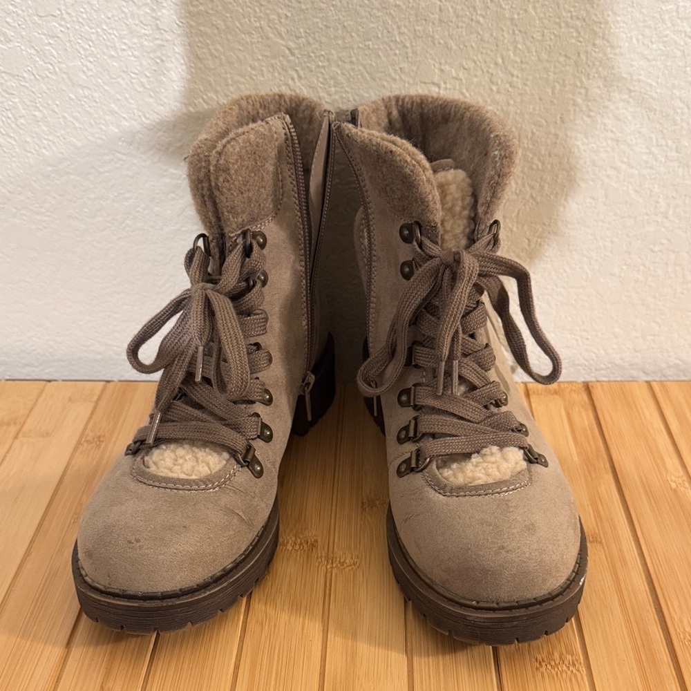 Crown Vintage Taupe Lace-Up Boots